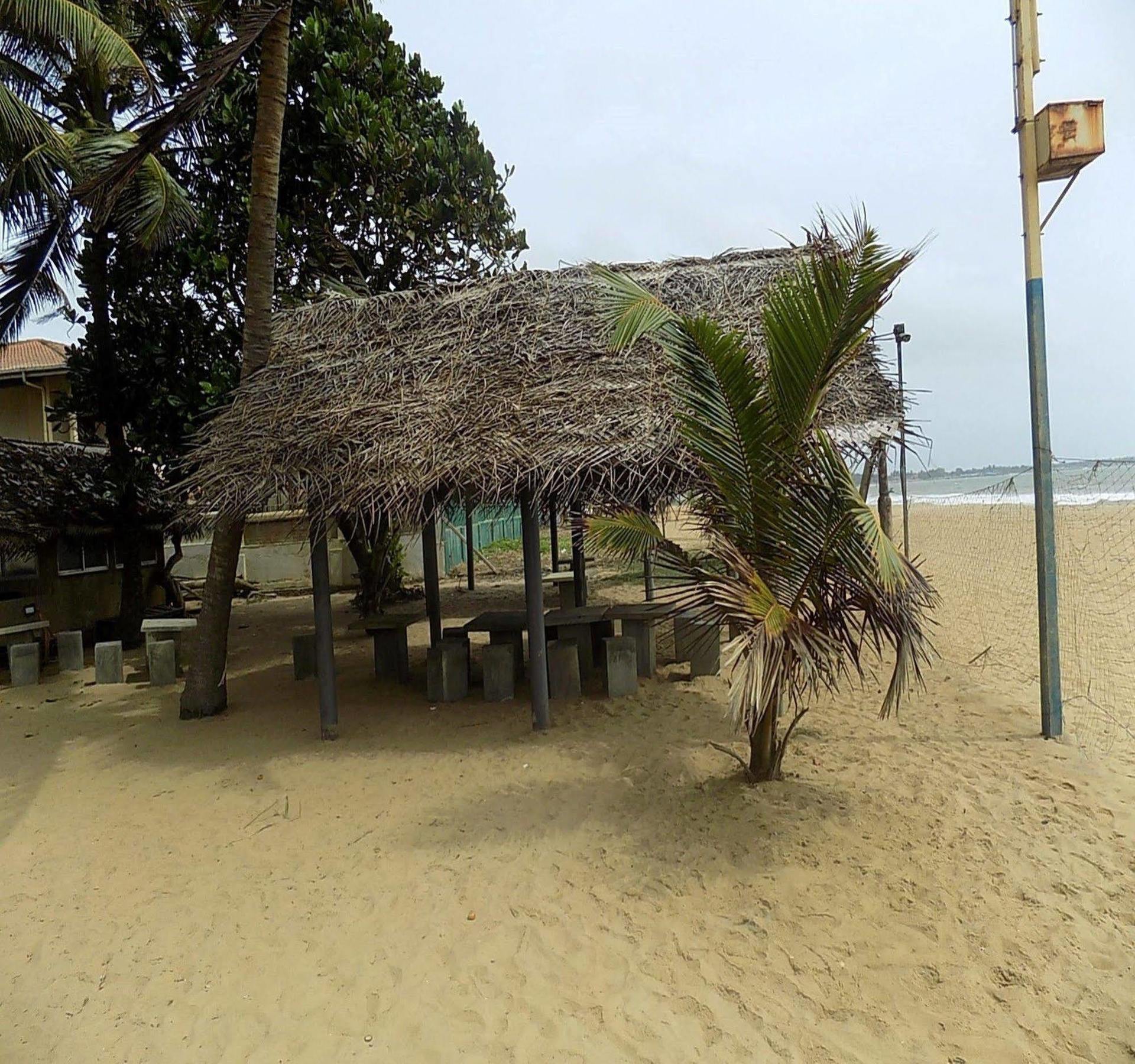 Alexandra Family Villa Negombo Exterior foto