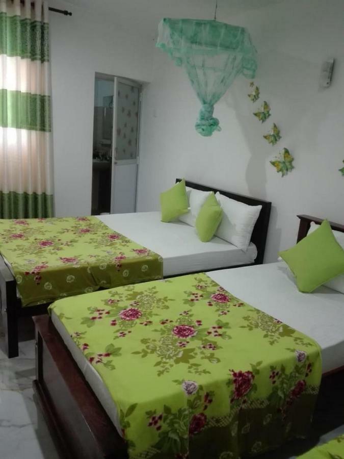 Alexandra Family Villa Negombo Exterior foto